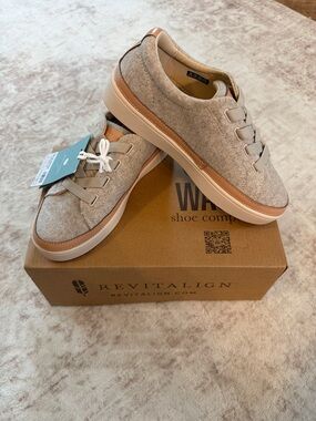 Revitalign Women's Malibu Morgan Beige Size 5